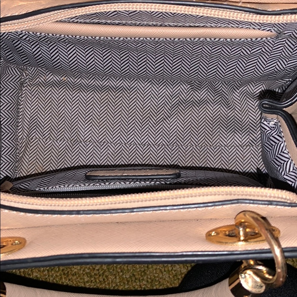 Purse - Picture 2 of 2